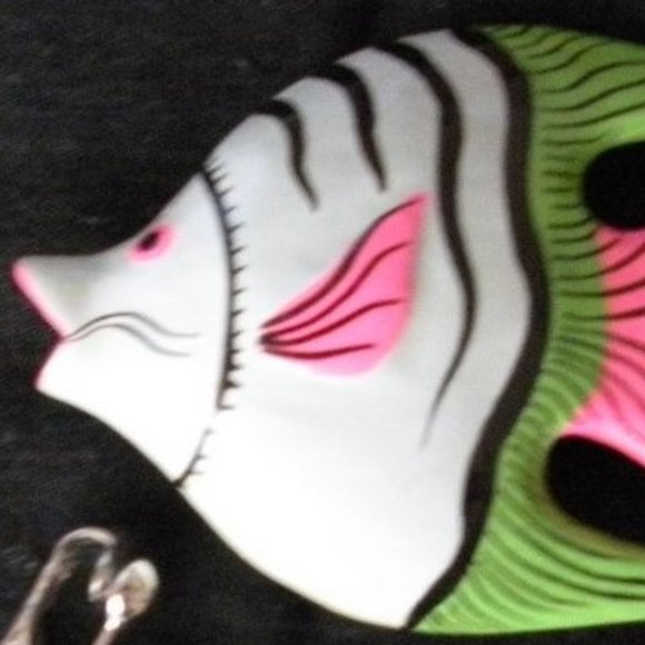 Earrings Pierced/Clip On + Matching Brooch Pin Tropical Fish Costume Jewelry NEW - Picture 2 of 8